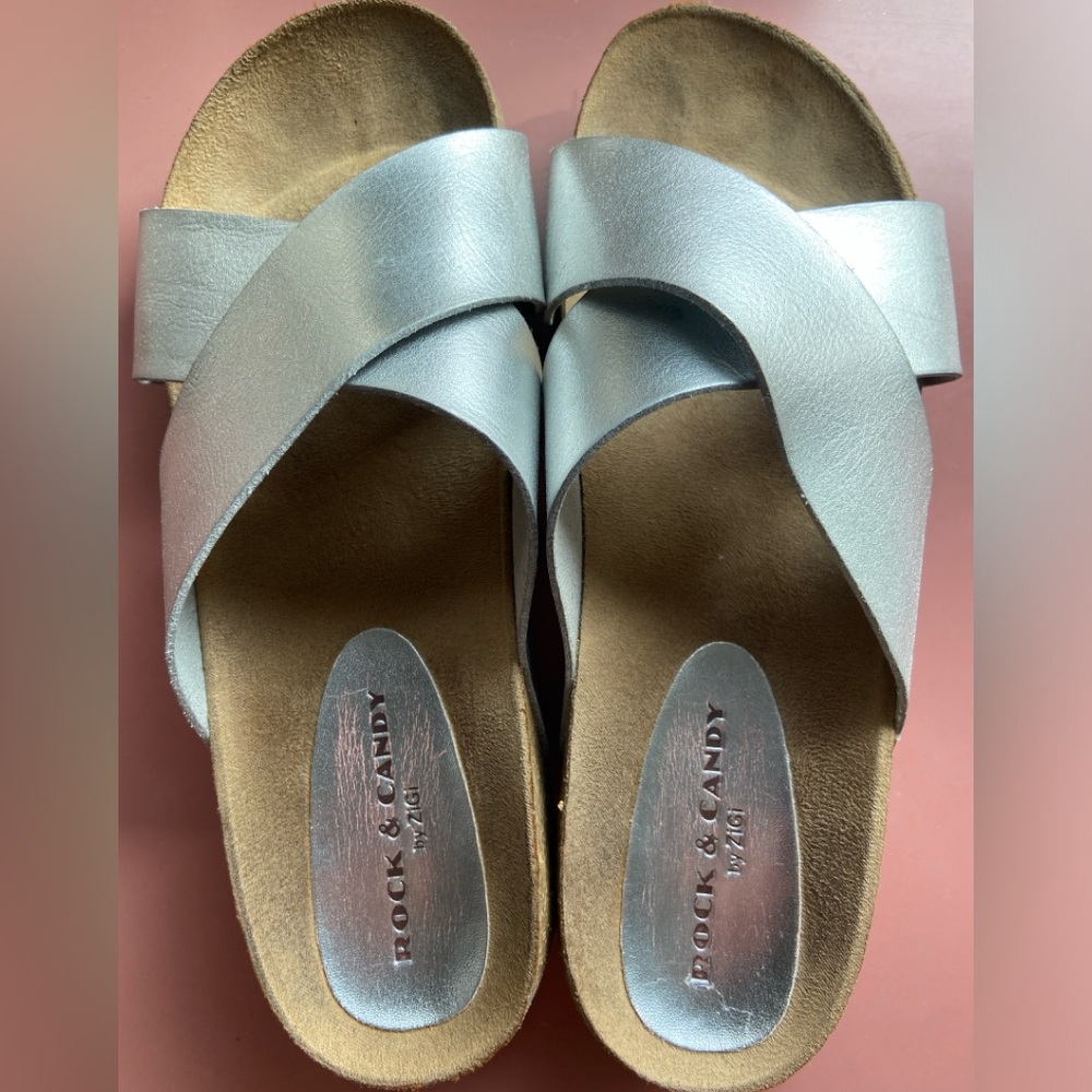 Women’s sandals